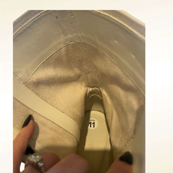 Michael Kors | Women’s Anaka leather combat boots in cream. NWOB size 11 - Picture 6 of 8